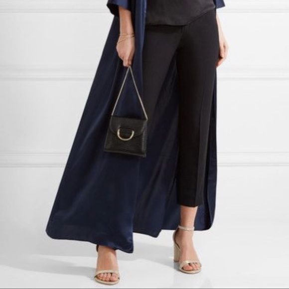 Stuart Weitzman Nearly Nude Gold Tone Sandals - Picture 5 of 8